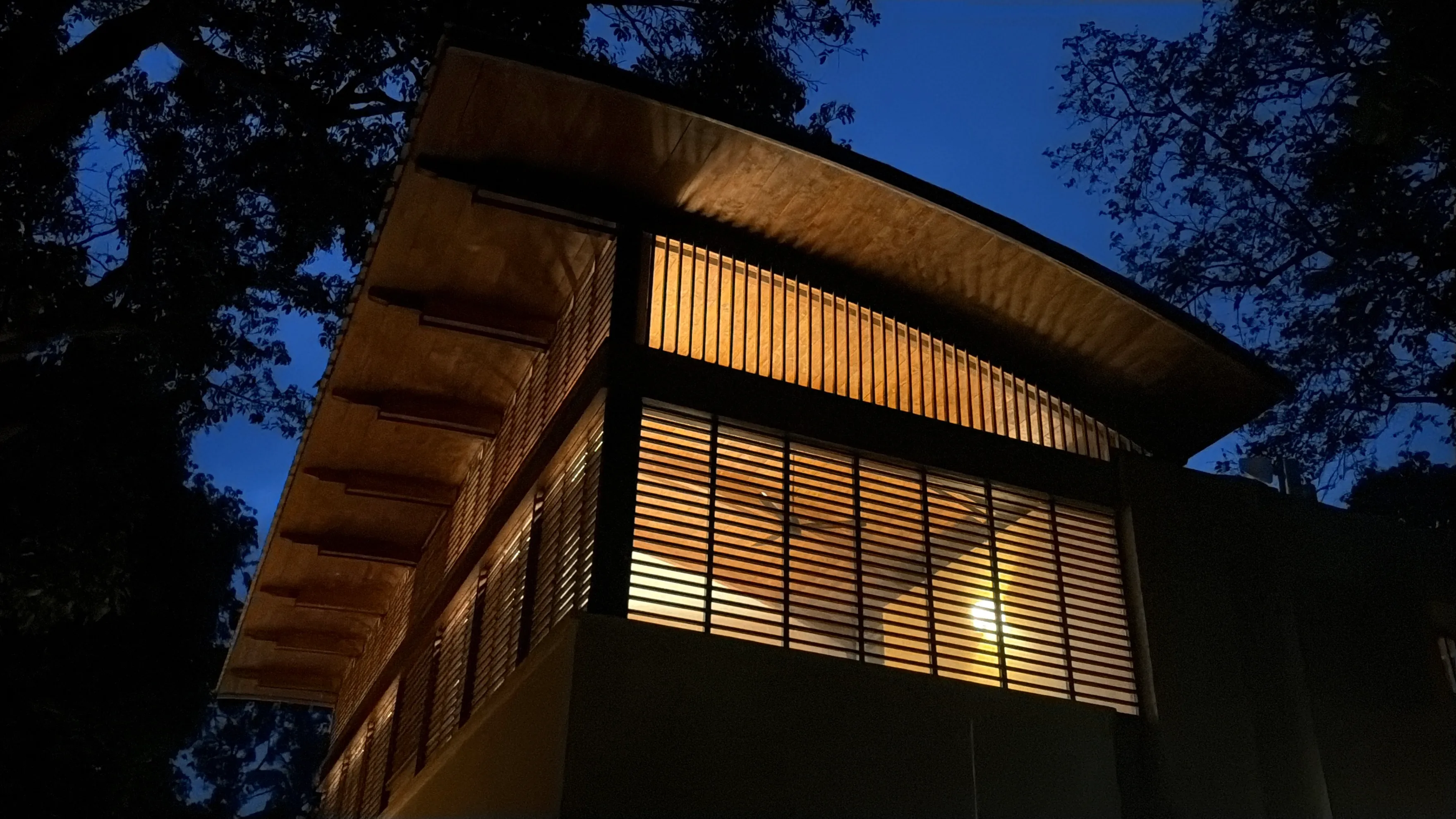 Half-Moon House